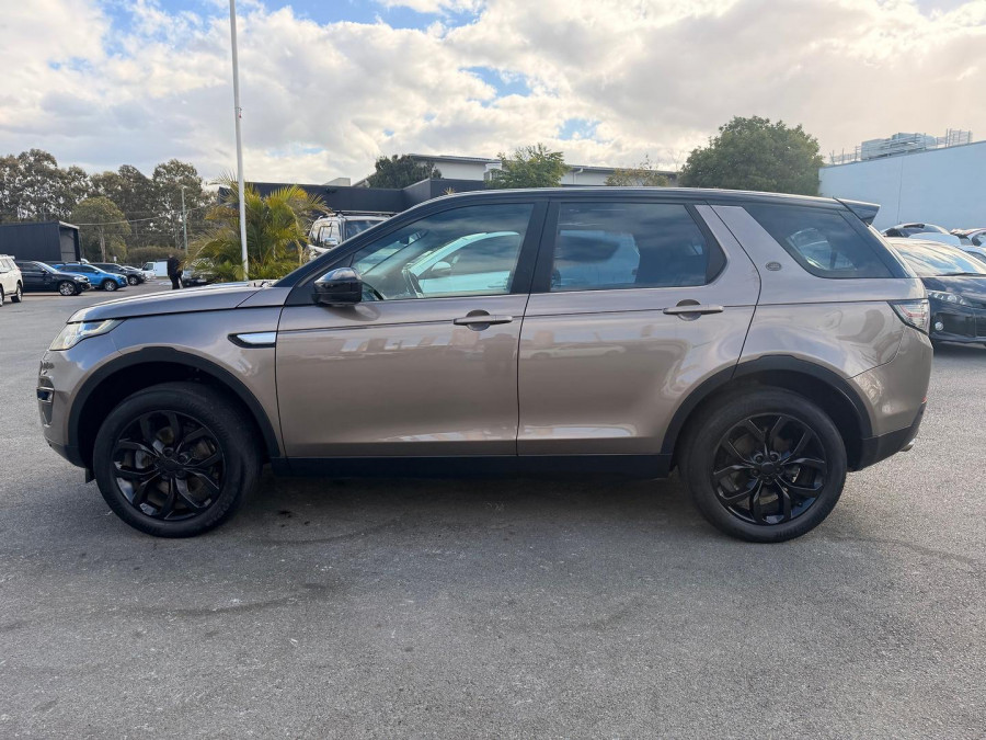 2015 Land Rover Discovery Sport L550 TD4 HSE SUV Image 10