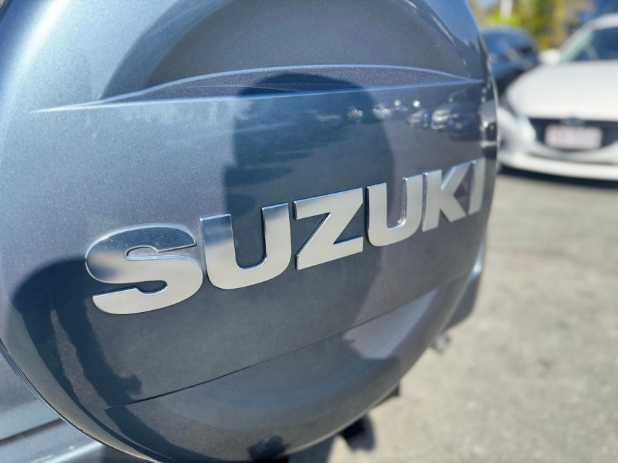 2005 Suzuki Grand Vitara JB  SUV Image 16