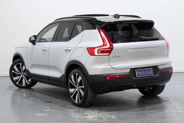 2022 Volvo XC40 XZ Recharge Pure Electric SUV Image 9