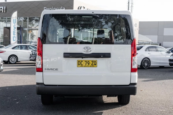 2022 Toyota HiAce GDH300R  Van Image 5