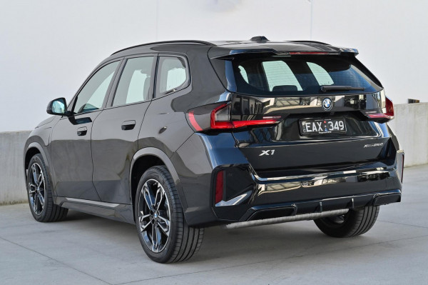 2026 BMW X1 U11 xDrive25e M Sport SUV image 4