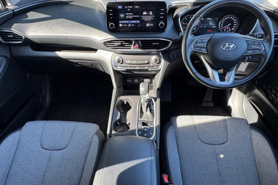 2021 Hyundai Santa Fe TM.V3  SUV Image 11