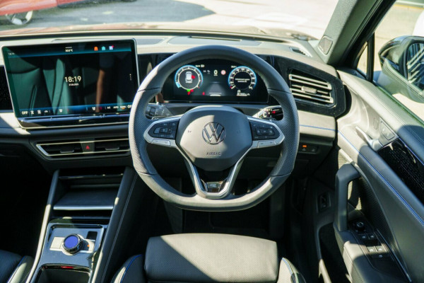 2026 Volkswagen Tiguan CT 195TSI R-Line SUV Image 12