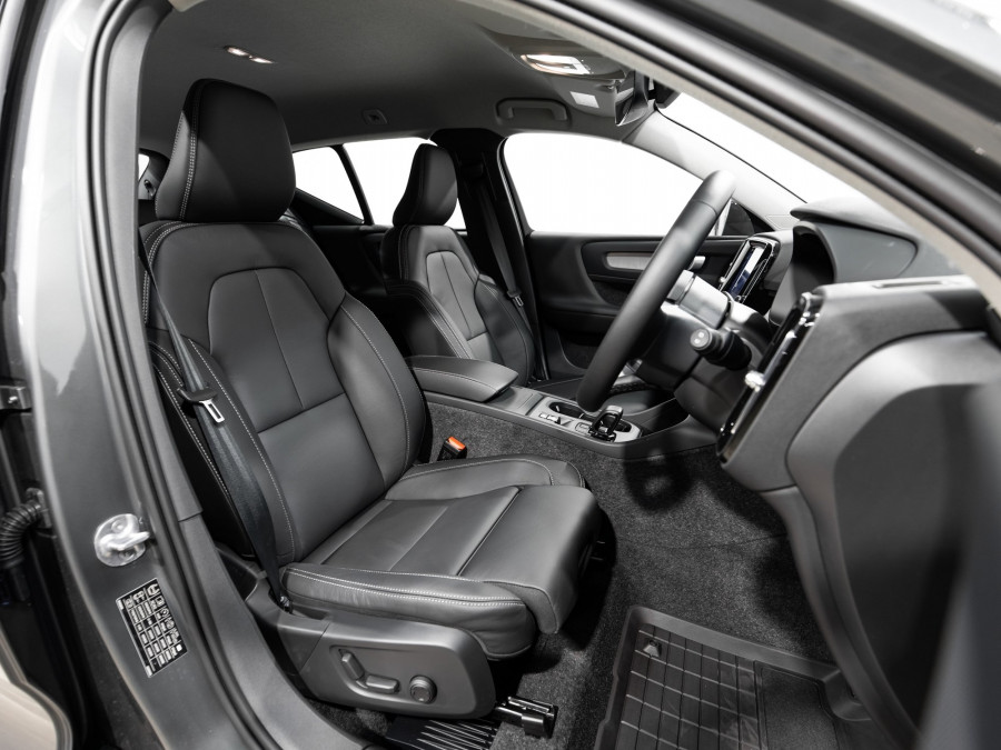 2026 Volvo XC40 XZ Plus B4 SUV Image 19