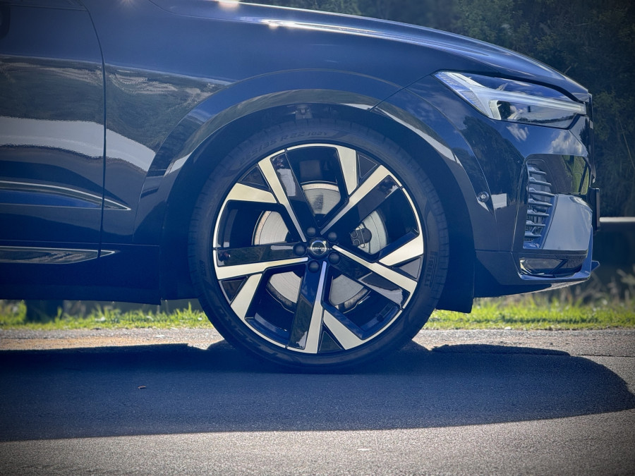 2026 Volvo XC60 UZ Ultra B5 Dark SUV Image 3