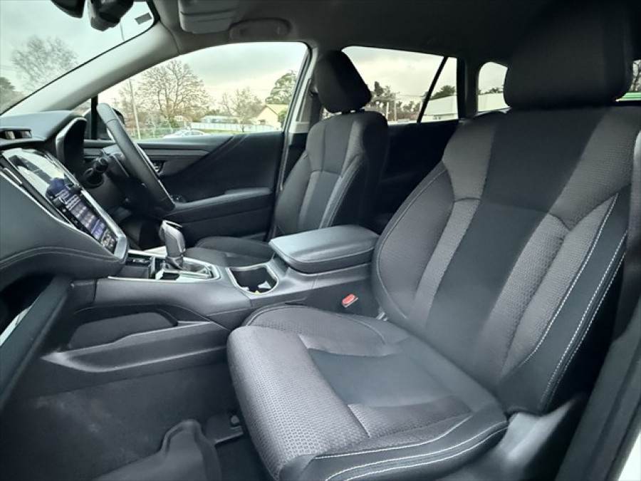 2024 Subaru Outback 6GEN AWD Touring SUV Image 17