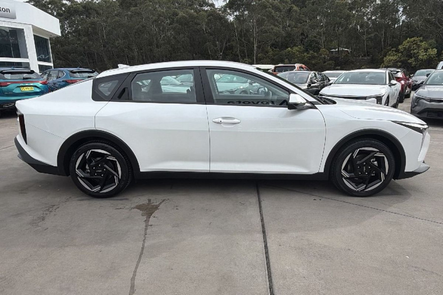 2025 Kia K4 CL4m Sport Sedan Image 4