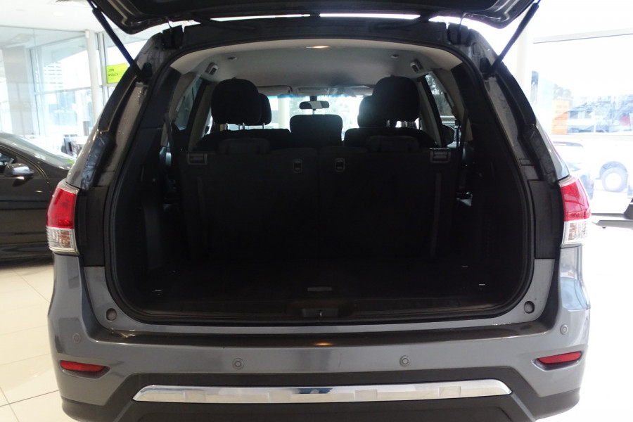 2016 MY15 Nissan Pathfinder R52 ST SUV Image 11