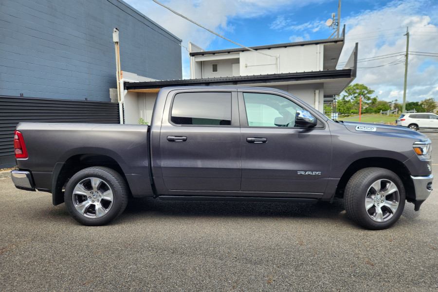 2023 Ram 1500 DT Laramie Ute Image 9