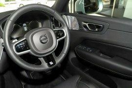 2018 MY19 Volvo XC60 UZ T6 R-Design Suv