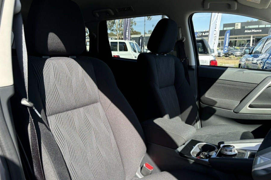 2024 Mitsubishi Pajero Sport QG GLS SUV Image 16