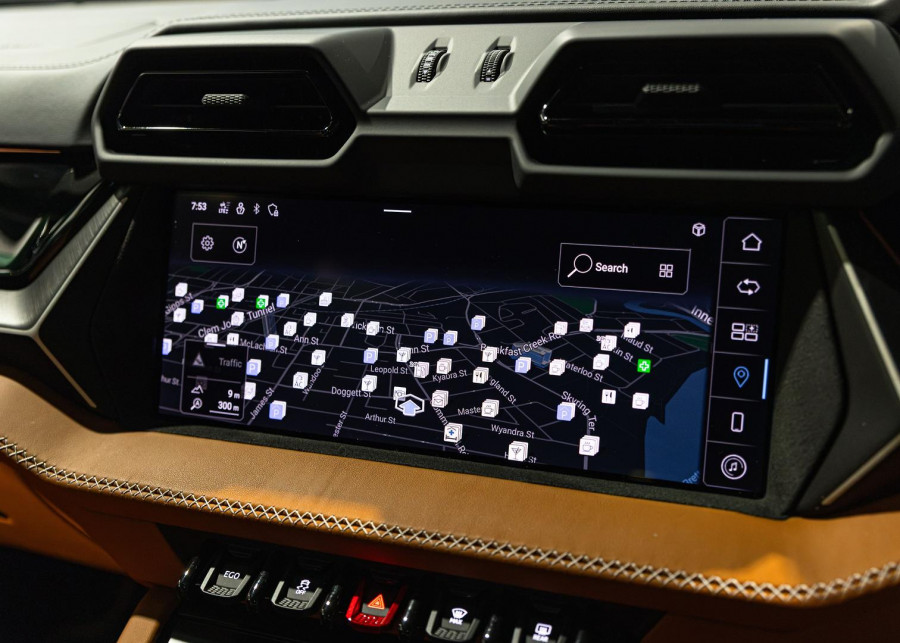 2025 Lamborghini Urus 636 SE SUV Image 13