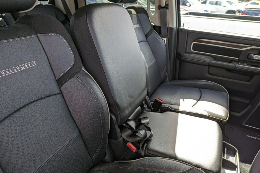 2023 Ram 2500 DJ Laramie Ute Image 12