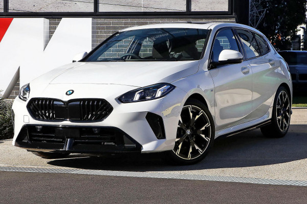 2025 BMW 1 Series F70 118 M Sport Hatch image 3