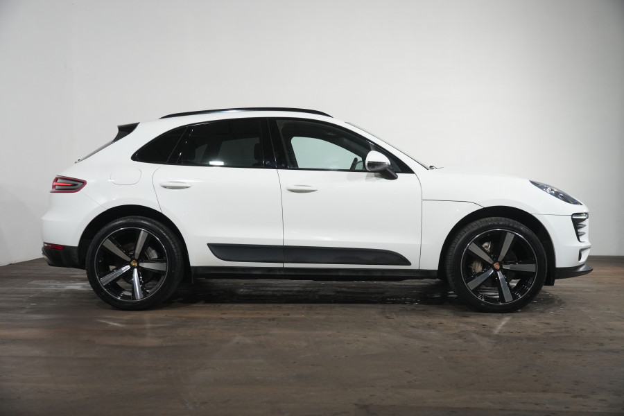 2018 Porsche Macan S Diesel SUV Image 4