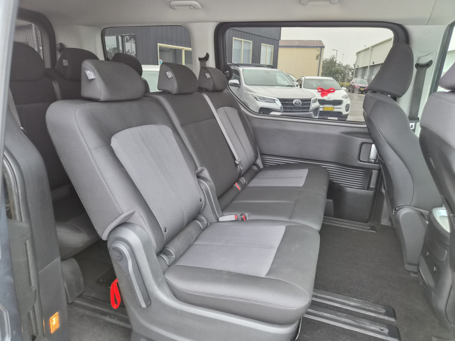 2023 Hyundai Staria US4.V2  People Mover Image 9