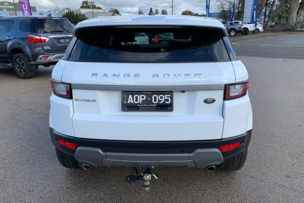 2017 Land Rover Range Rover Evoque L538  TD4 150 Pure Wagon Image 5