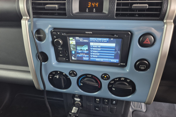 2015 MY14 Toyota FJ Cruiser GSJ15R SUV Image 23