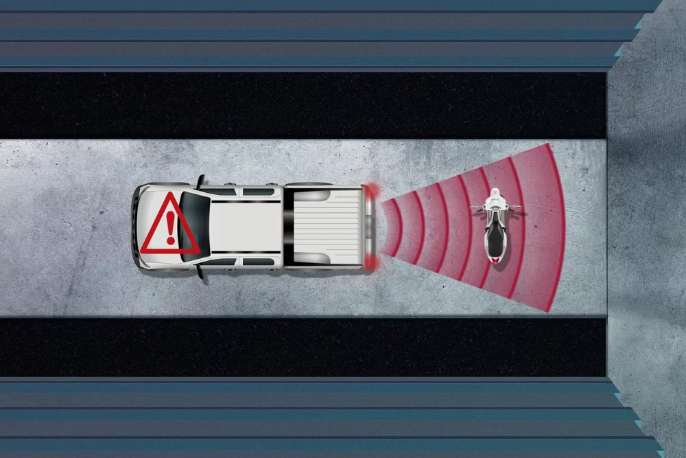 Rear Cross Traffic Alert4 Image