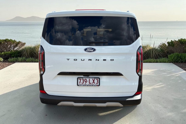 2024 MY24.5 Ford Tourneo AV Active People Mover Image 5