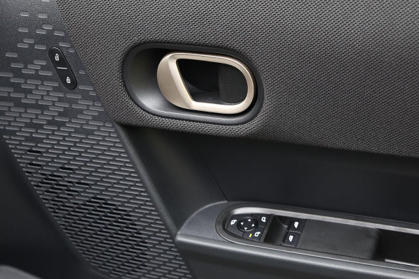 2026 MINI Cooper F66 C Favoured Hatch image 16