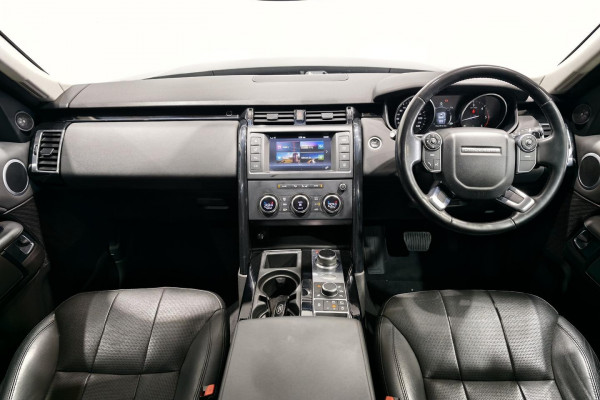 2017 Land Rover Discovery Series 5 SE SUV Image 10