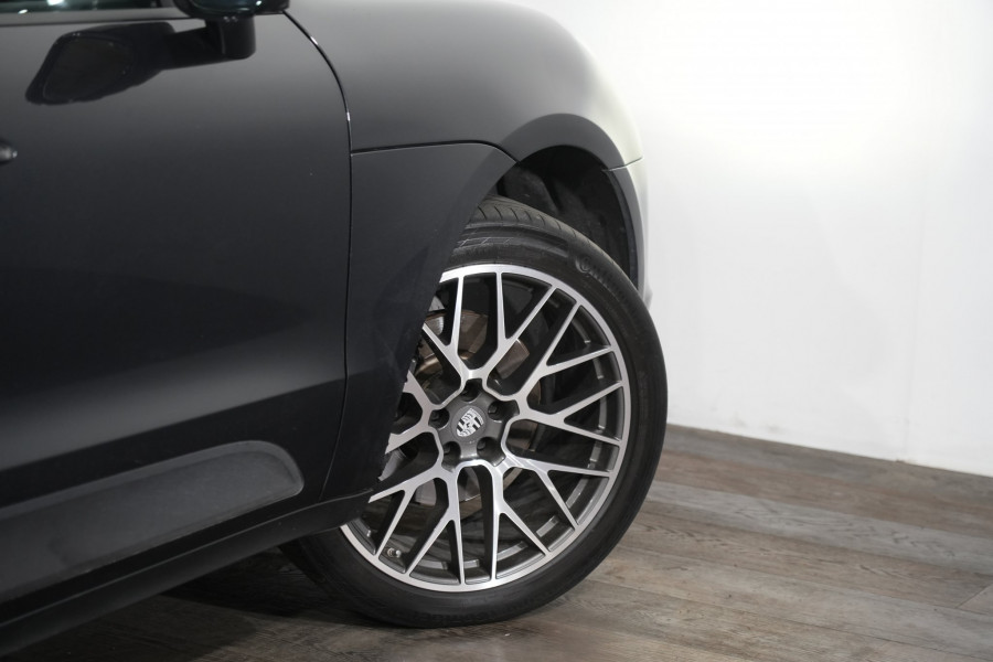 2021 Porsche Macan SUV