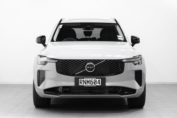 2025 Volvo XC90 L Series Ultra T8 Plug-In Hybrid SUV Image 2