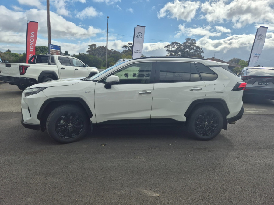 2025 Toyota RAV4 AXAH54R Cruiser SUV Image 7