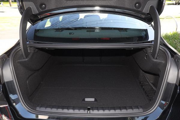 2025 BMW 2 Series F74 218 M Sport Sedan image 8
