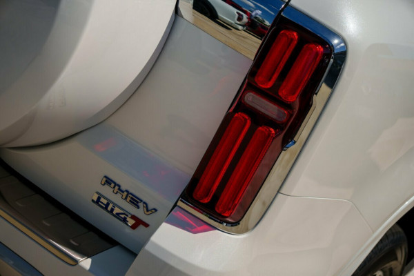 2025 GWM Tank 500 P03 Ultra Hi4-T PHEV SUV Image 7