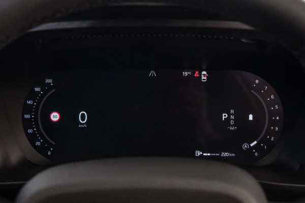 2023 Volvo XC40 XZ Ultimate B5 Dark SUV image 10