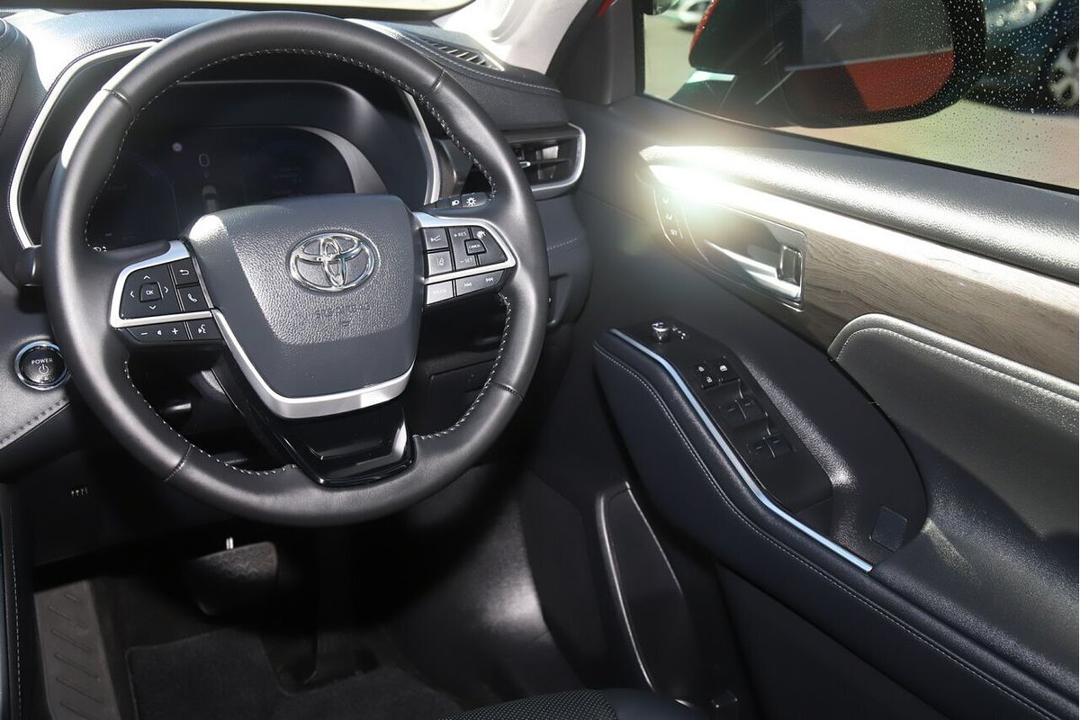 2023 Toyota Kluger AXUH78R Grande Wagon Image 7