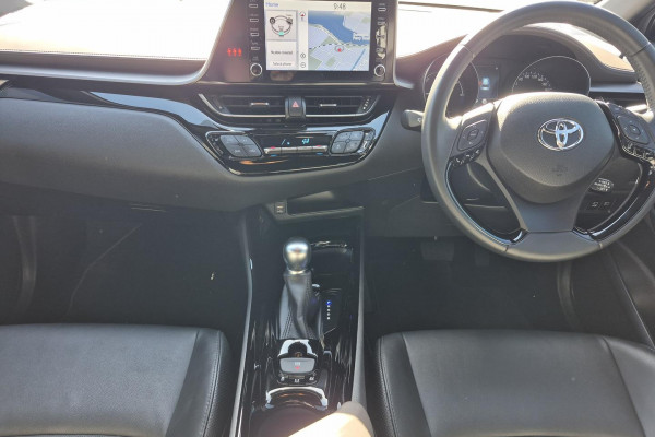 2023 Toyota C-HR ZYX10R Koba SUV Image 5