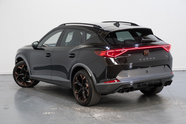 2025 Cupra Formentor VZx SUV Image 8