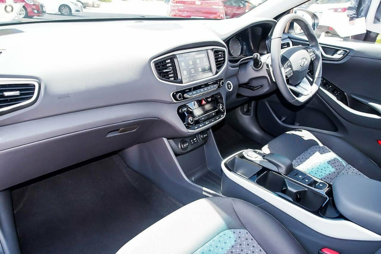 2019 Hyundai IONIQ AE.2 Electric Elite Hatch Image 7