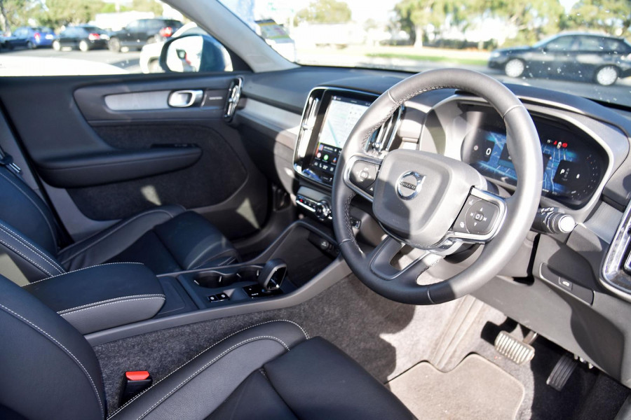 2024 MY25 Volvo XC40 XZ Plus B4 SUV Image 7