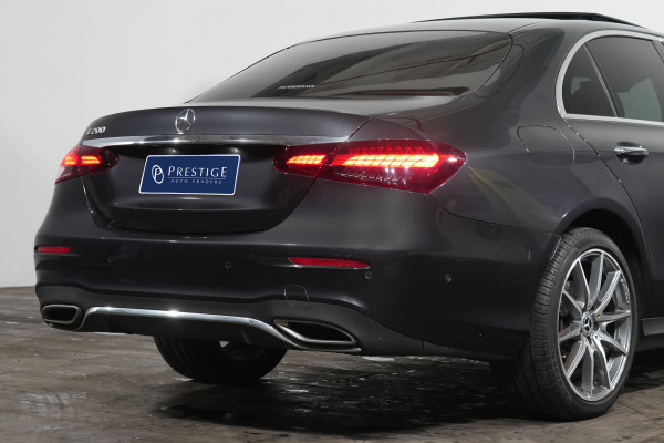 2022 Mercedes-Benz E-Class E200 Sedan Image 8