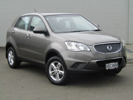 SsangYong Korando Manual 2.0L