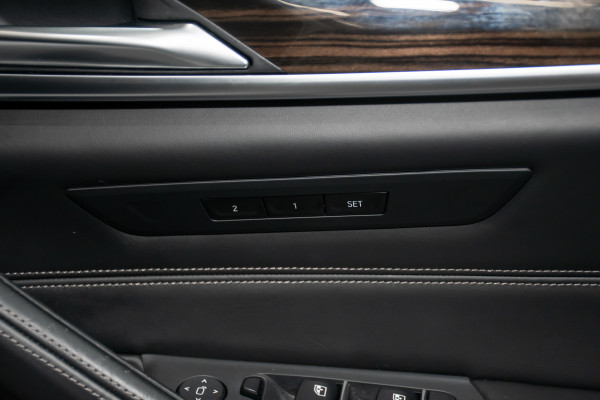 2018 BMW 5 Series 30d Luxury Line Sedan image 14