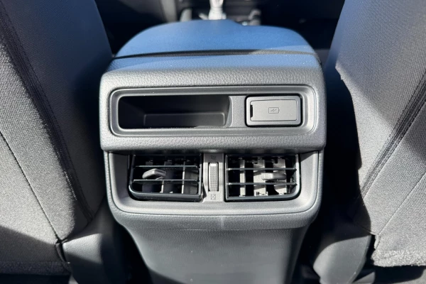 2025 MY25.5 Isuzu D-MAX RG SX High Ride Cab Chassis Image 13