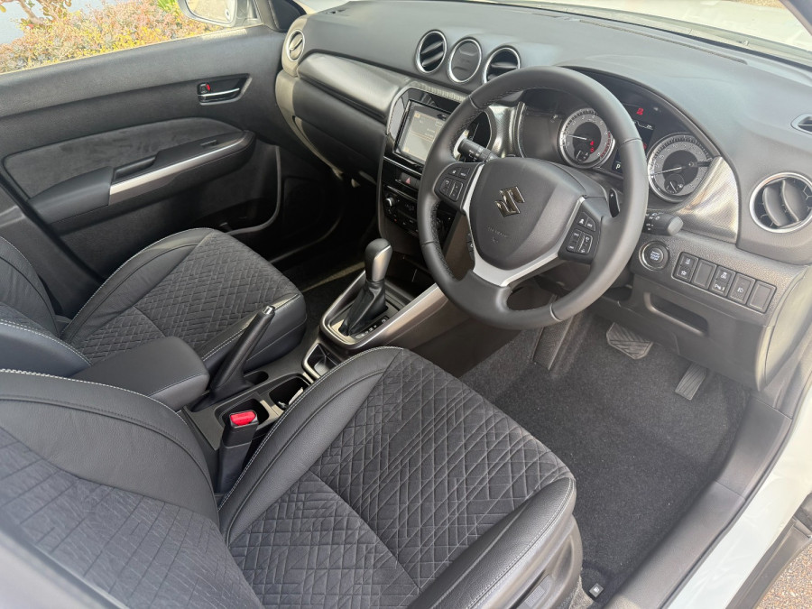 2024 Suzuki Vitara Turbo Wagon Image 10