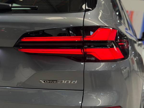 2025 BMW X5 G05 LCI xDrive30d M Sport SUV image 3