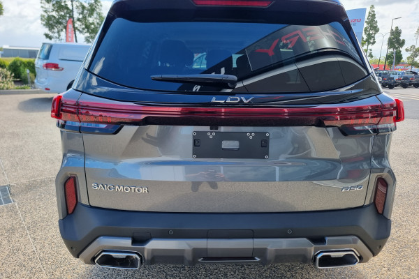 2026 MY25 LDV D90 Executive Wagon Image 4