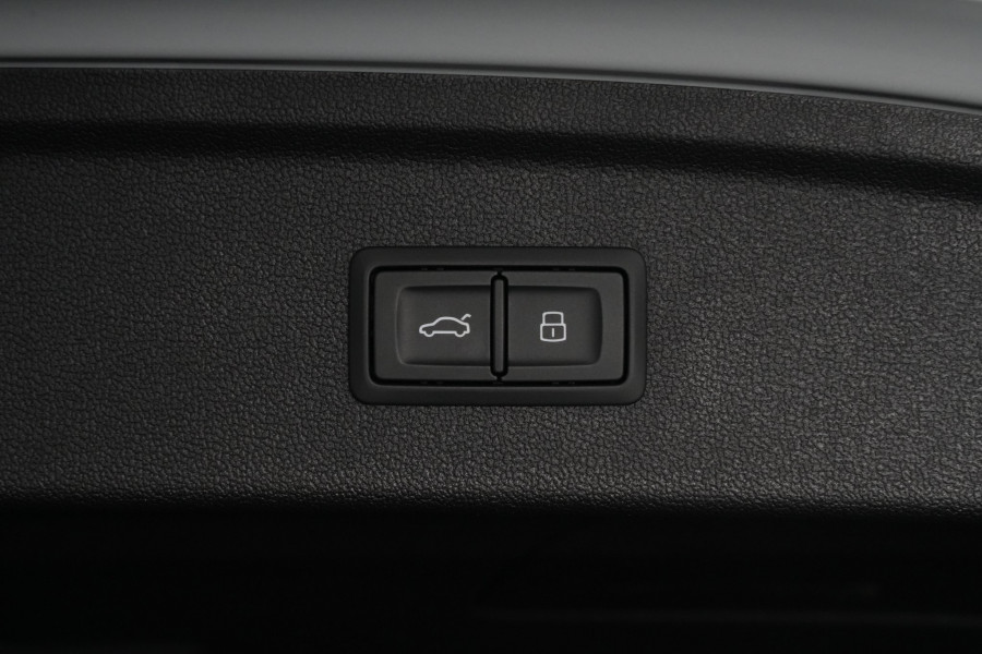2023 Audi RS 3 Hatch Image 12