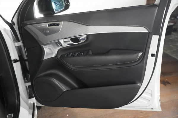 2021 MY20 Volvo XC90 L Series T8 R-Design SUV Image 32