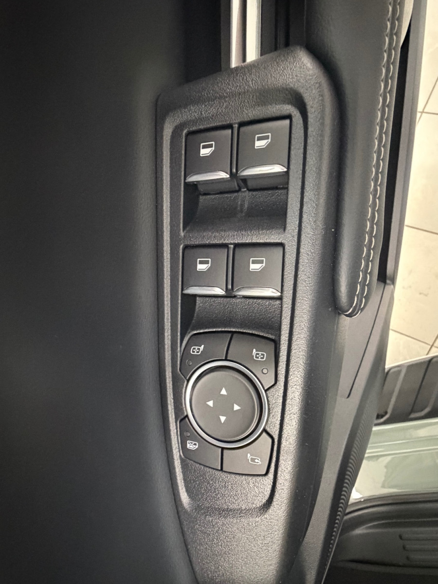 2026 MY26.5 Ford Everest UB Platinum SUV Image 11
