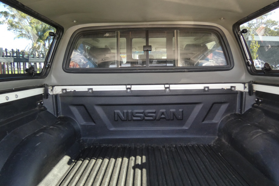 2017 Nissan Navara D23 SERIES II ST 4X4 Ute Image 10