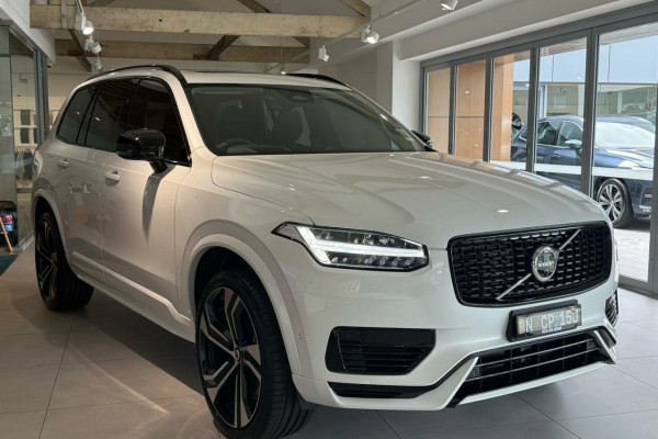 2024 MY25 Volvo XC90 L Series Ultra T8 Plug-In Hybrid SUV Image 4