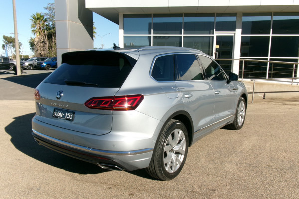 2023 Volkswagen Touareg CR 210TDI Elegance SUV Image 10